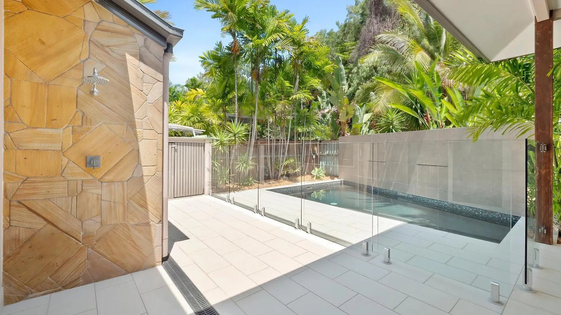 Aurelia 3 Bedroom Holiday Home Palm Cove