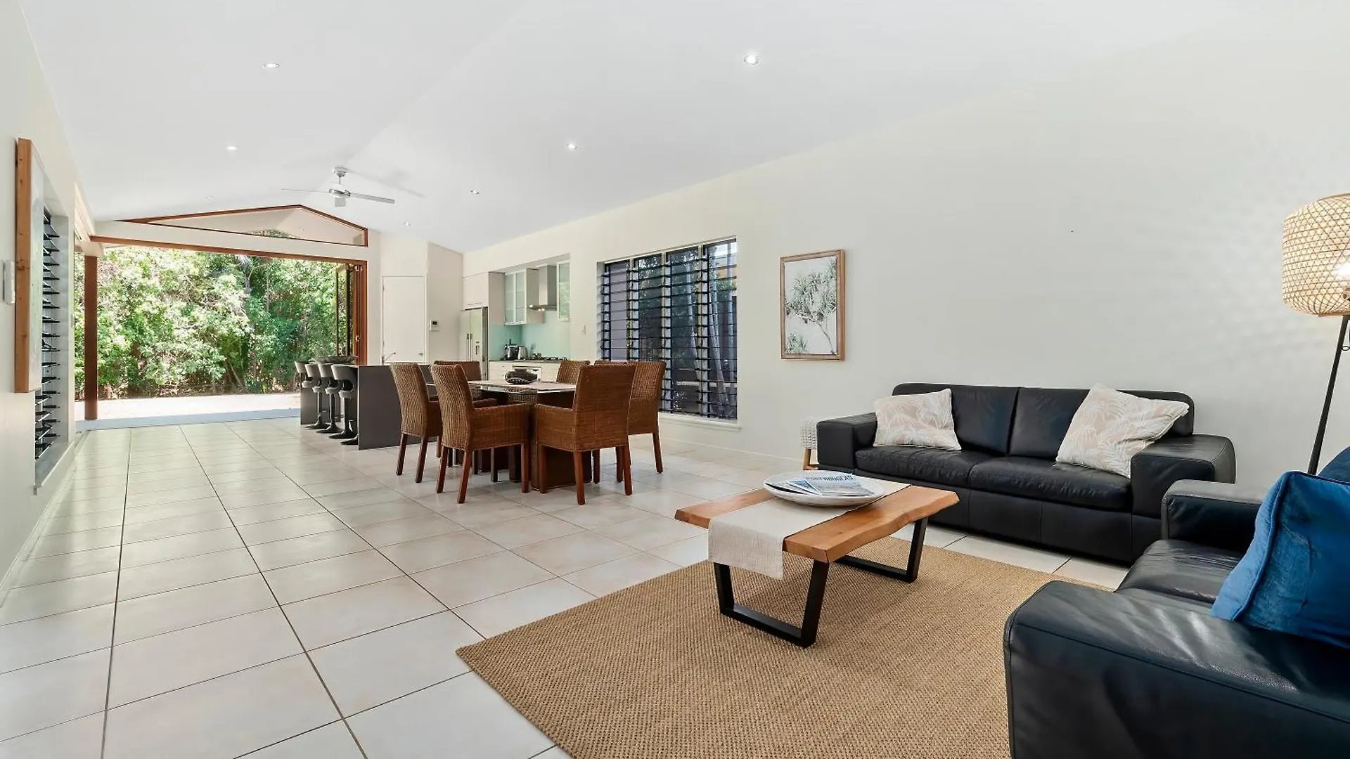 Aurelia 3 Bedroom Holiday Home Palm Cove