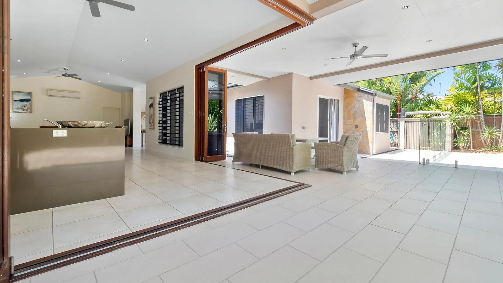 Aurelia 3 Bedroom Holiday Home Palm Cove 0*,