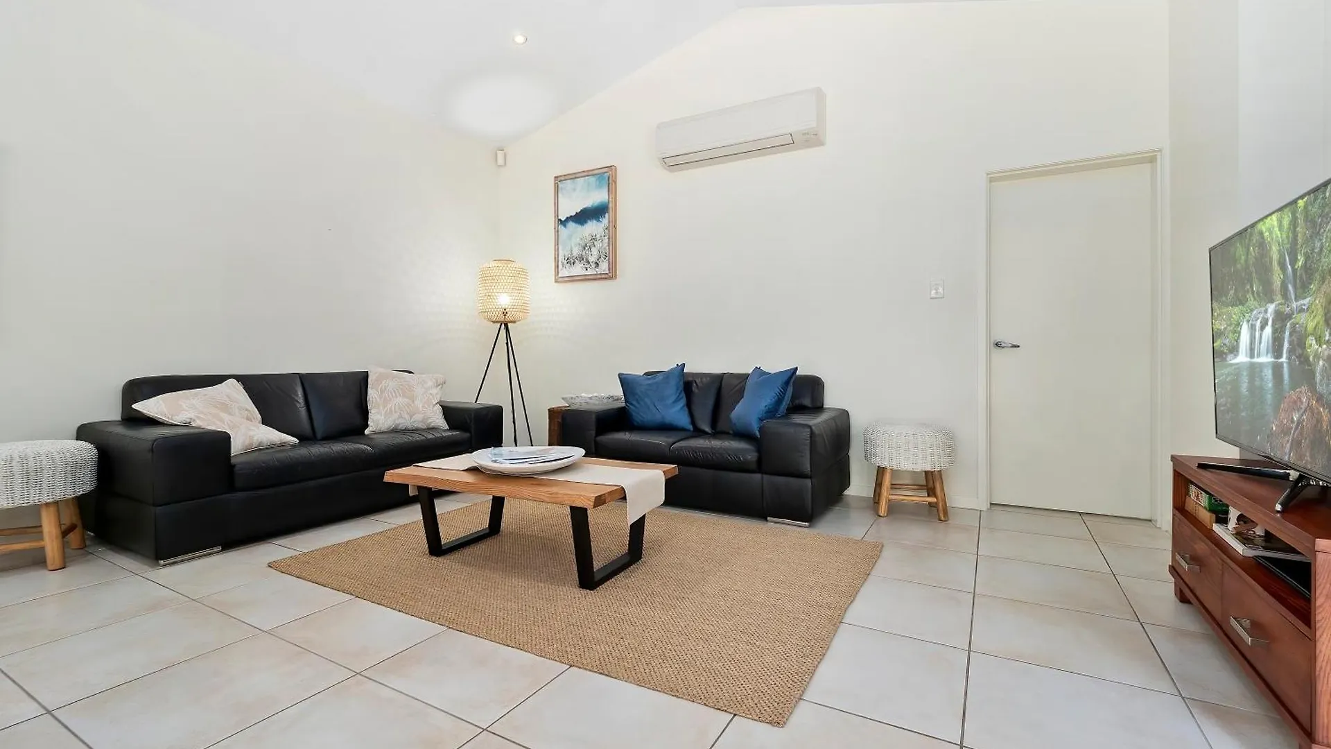 Aurelia 3 Bedroom Holiday Home Palm Cove